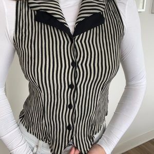 Vintage Vest ✨🤍♠️